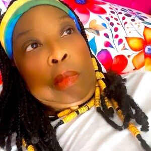 Meet your Posher, Damisses